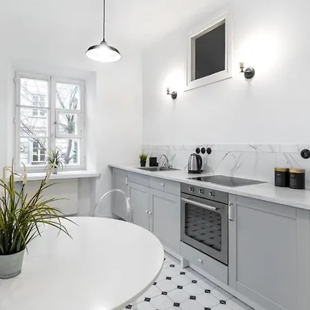 Golden - Stare - Cozy And Stylish - Mostowa Lejlighed *