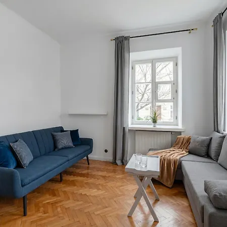 Golden - Stare - Cozy And Stylish - Mostowa